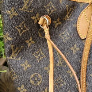 Louis Vuitton Neverfull MM Monogram Canvas Tote Bag | Authentic Luxury Shoulder Bag | Classic Everyday Tote - Image 23