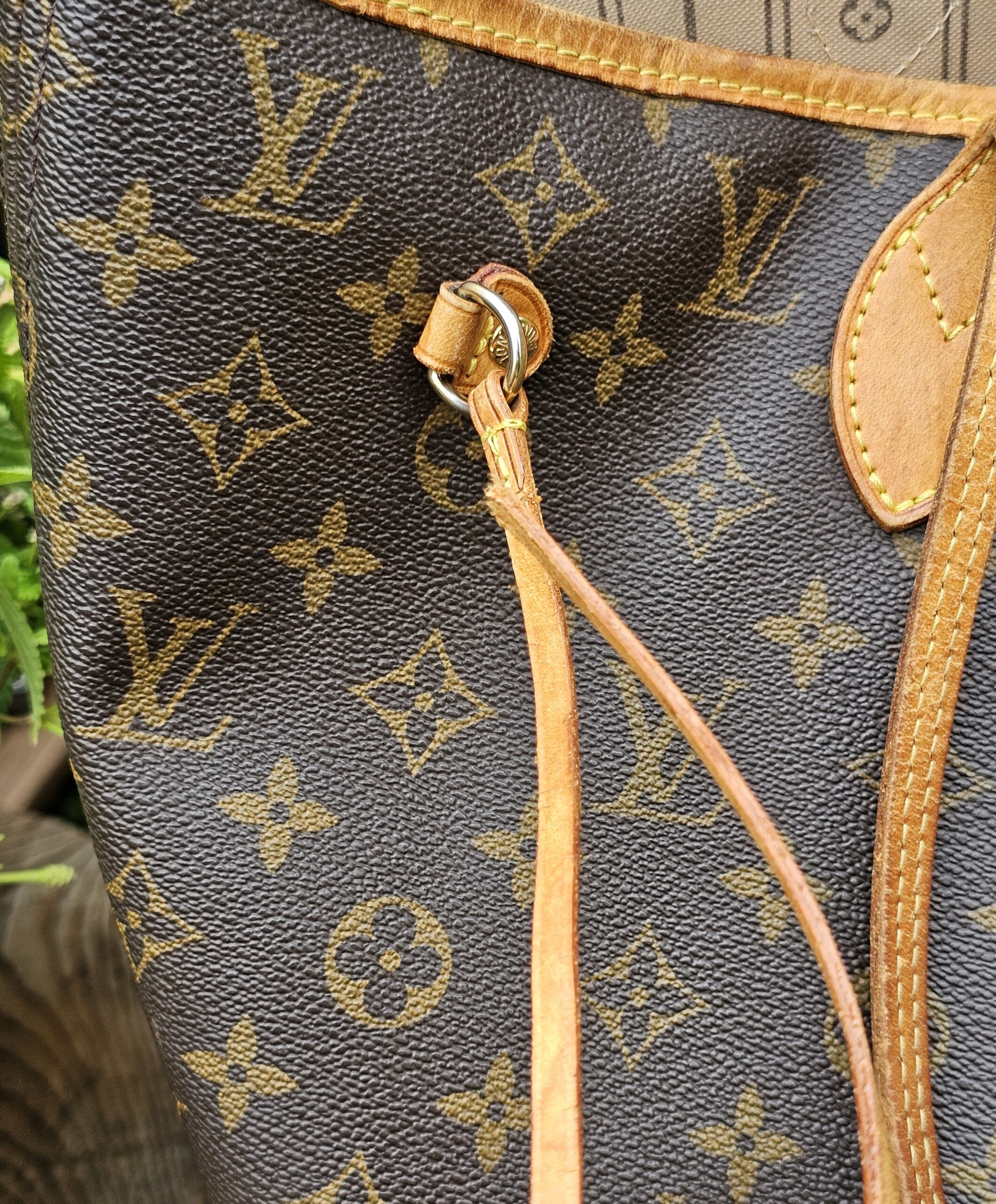 Louis Vuitton Neverfull MM Monogram Canvas Tote Bag | Authentic Luxury Shoulder Bag | Classic Everyday Tote - Image 23