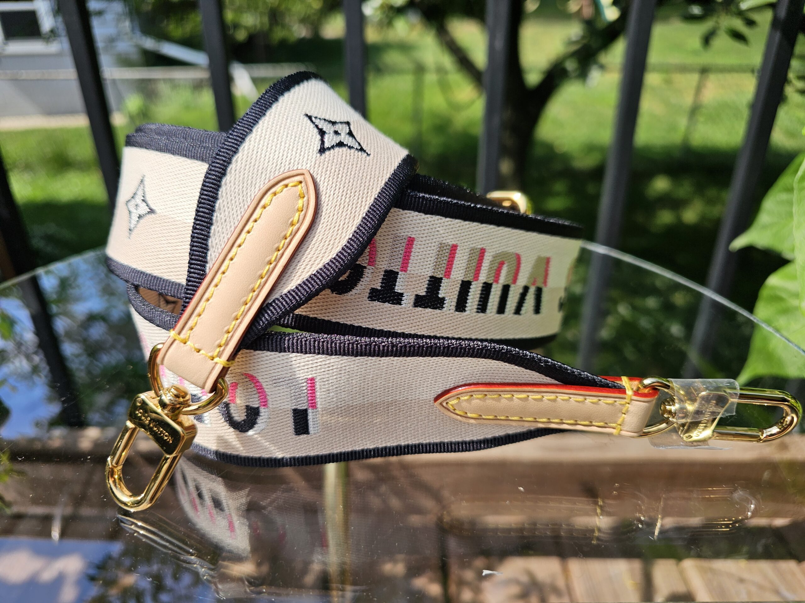 Louis Vuitton Speedy Bandoulière 20 Adjustable Jacquard Shoulder Strap – Black/Pink - Image 2