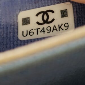 Chanel Quilted Caviar Card Holder - Image 17