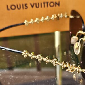 Louis Vuitton Blooms Cat Eyes Sunglasses - Image 13