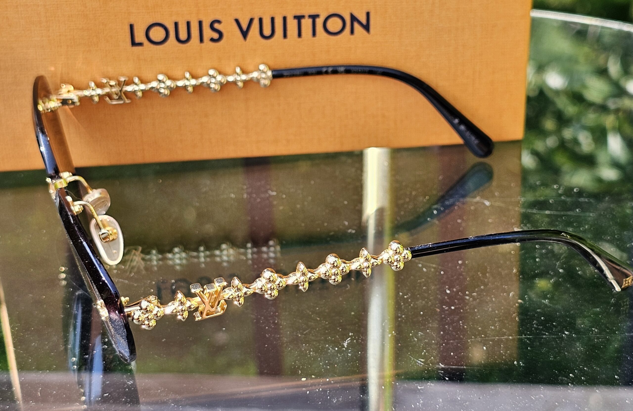Louis Vuitton Blooms Cat Eyes Sunglasses - Image 8