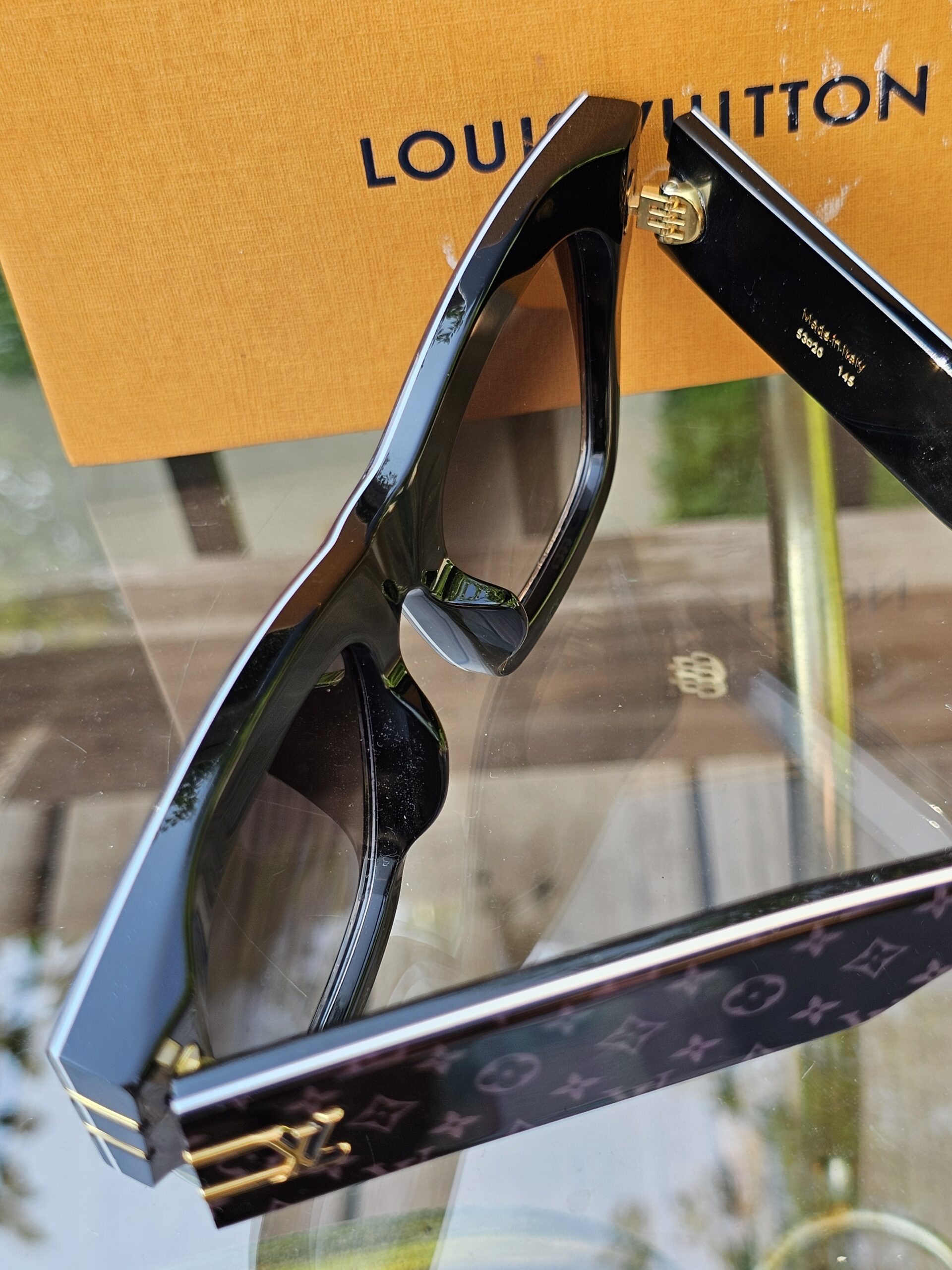 Louis Vuitton Monogram Blade Sunglasses - Image 7
