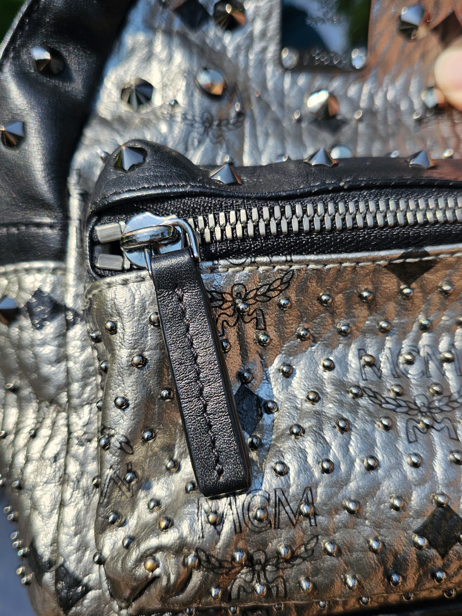 MCM Mini Backpack Metallic - Image 10