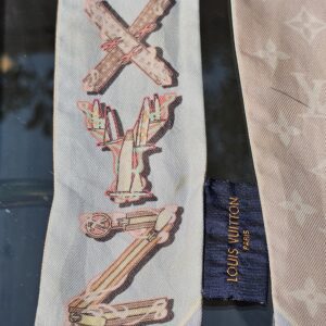 Louis Vuitton LV and MM bandeau bb - Image 4