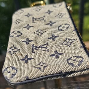 Louis Vuitton Min Lin Key Pouch Navy - Image 5