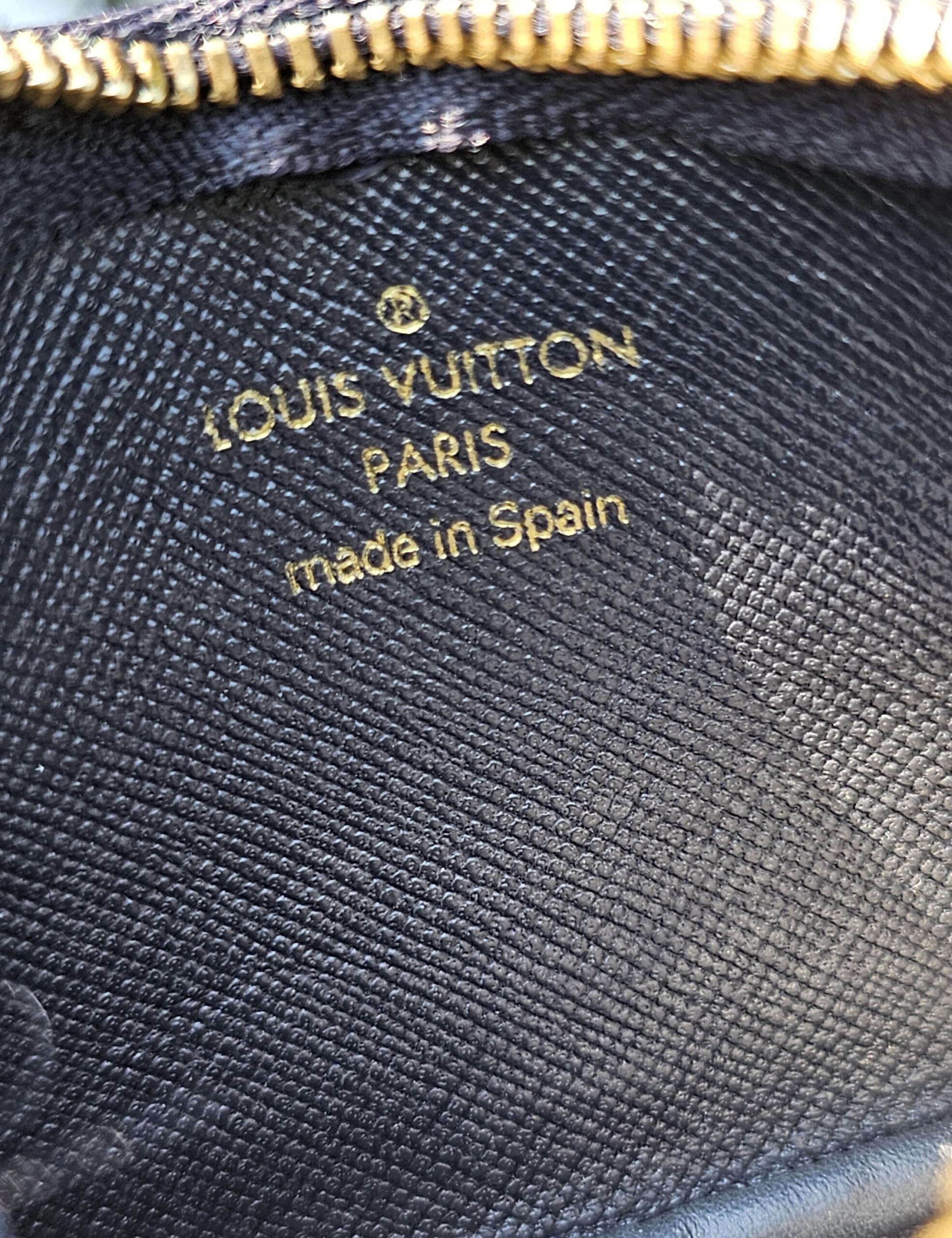 Louis Vuitton Min Lin Key Pouch Navy - Image 9