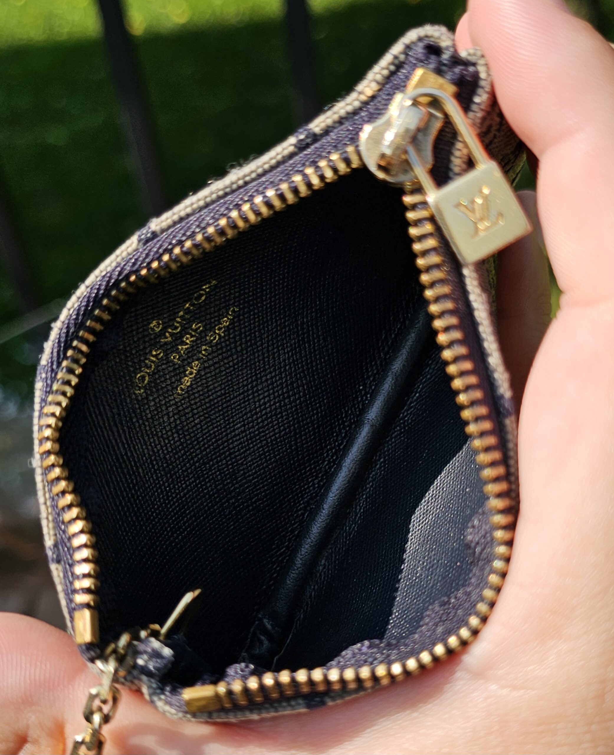 Louis Vuitton Min Lin Key Pouch Navy - Image 10