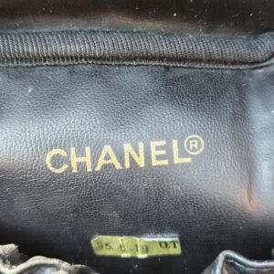 Vintage Chanel Patent Leather Vanity Case Black - Image 15