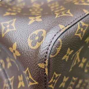 Stitching and canvas detail on the body of the Louis Vuitton Monogram NeoNoe MM