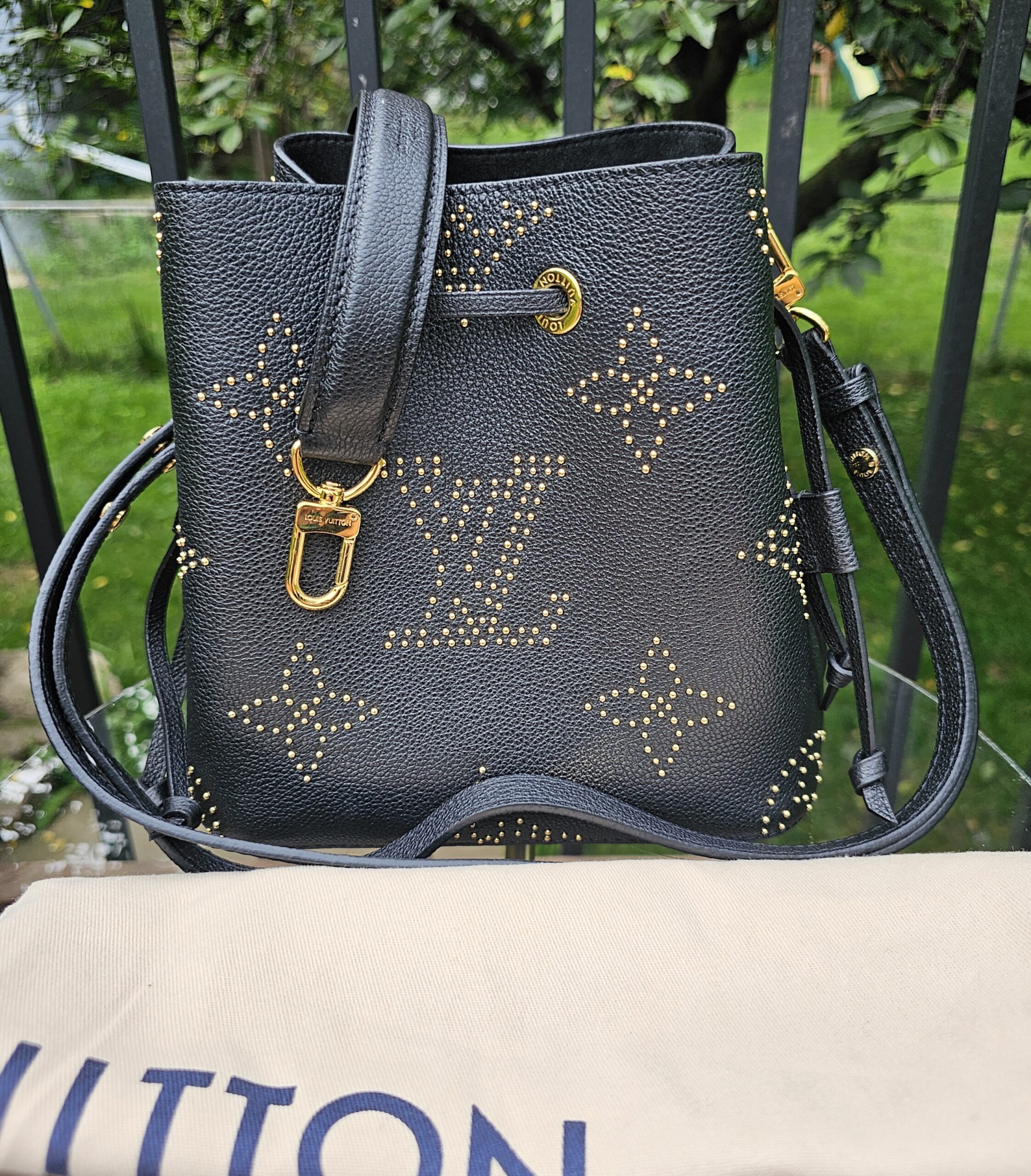 Louis Vuitton Noé BB Empreinte Studded - Image 27