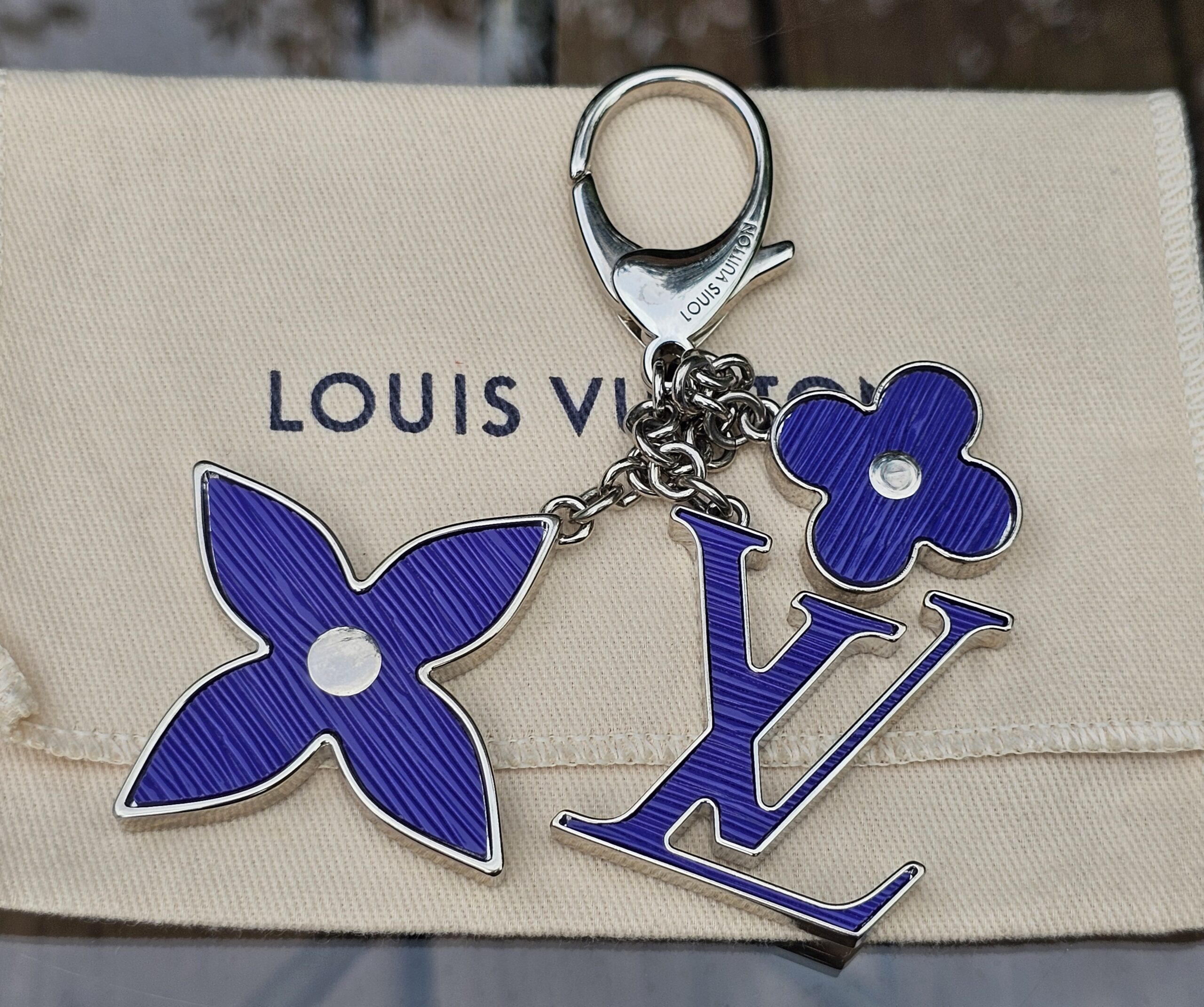 Louis Vuitton Fleur D Epi Charm in Epi Figue