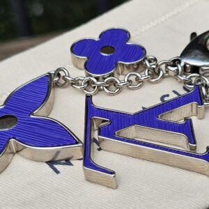 Louis Vuitton Fleur D Epi Charm in Epi Figue - Image 8
