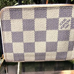 Louis Vuitton Zippy Coin Purse in Damier Azur coated canvas with gold-tone zip