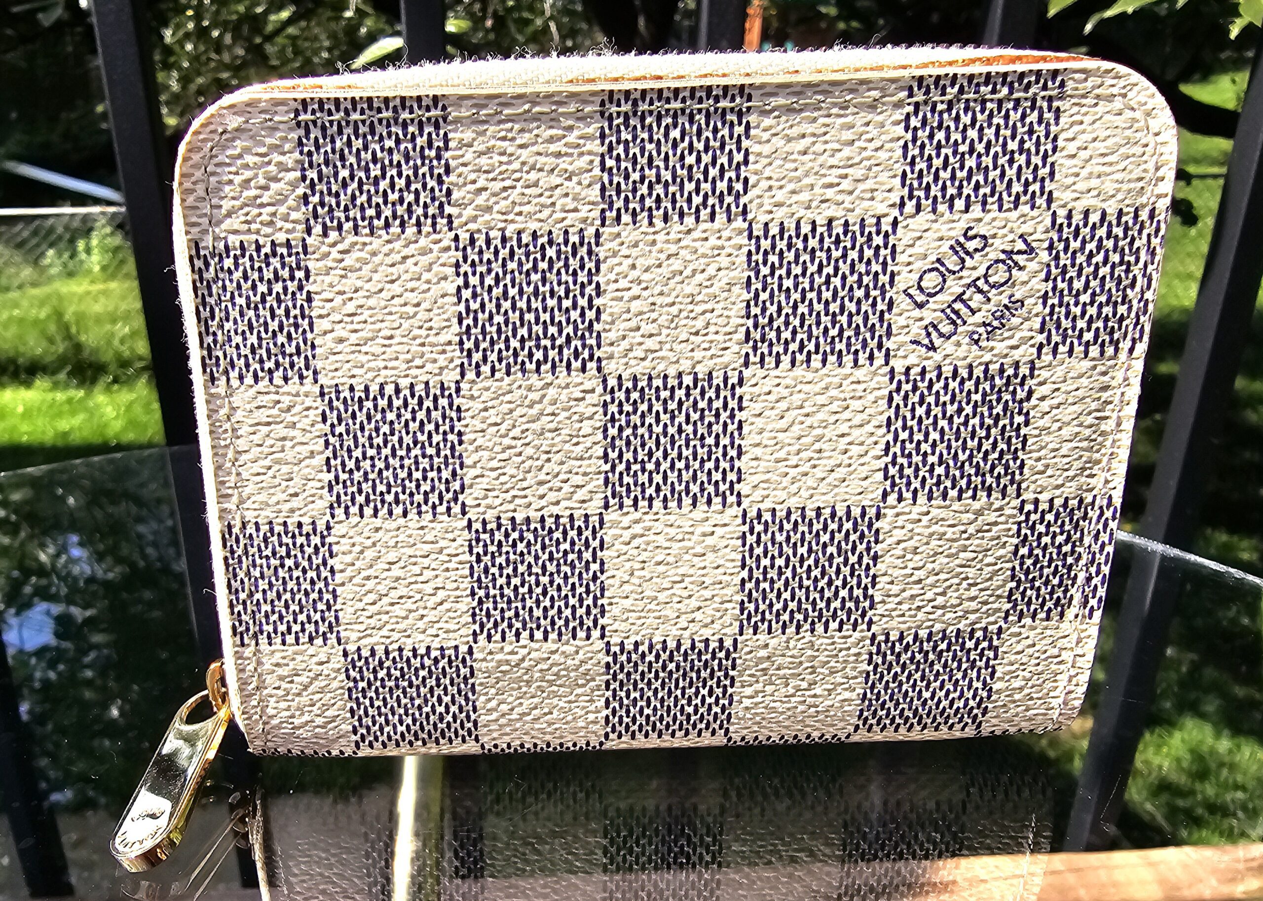 Louis Vuitton Zippy Coin Purse in Damier Azur coated canvas with gold-tone zip