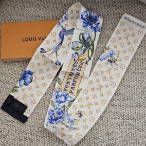 Louis Vuitton Fontaines Parfumees bandeau shown brand new with its tags still attached