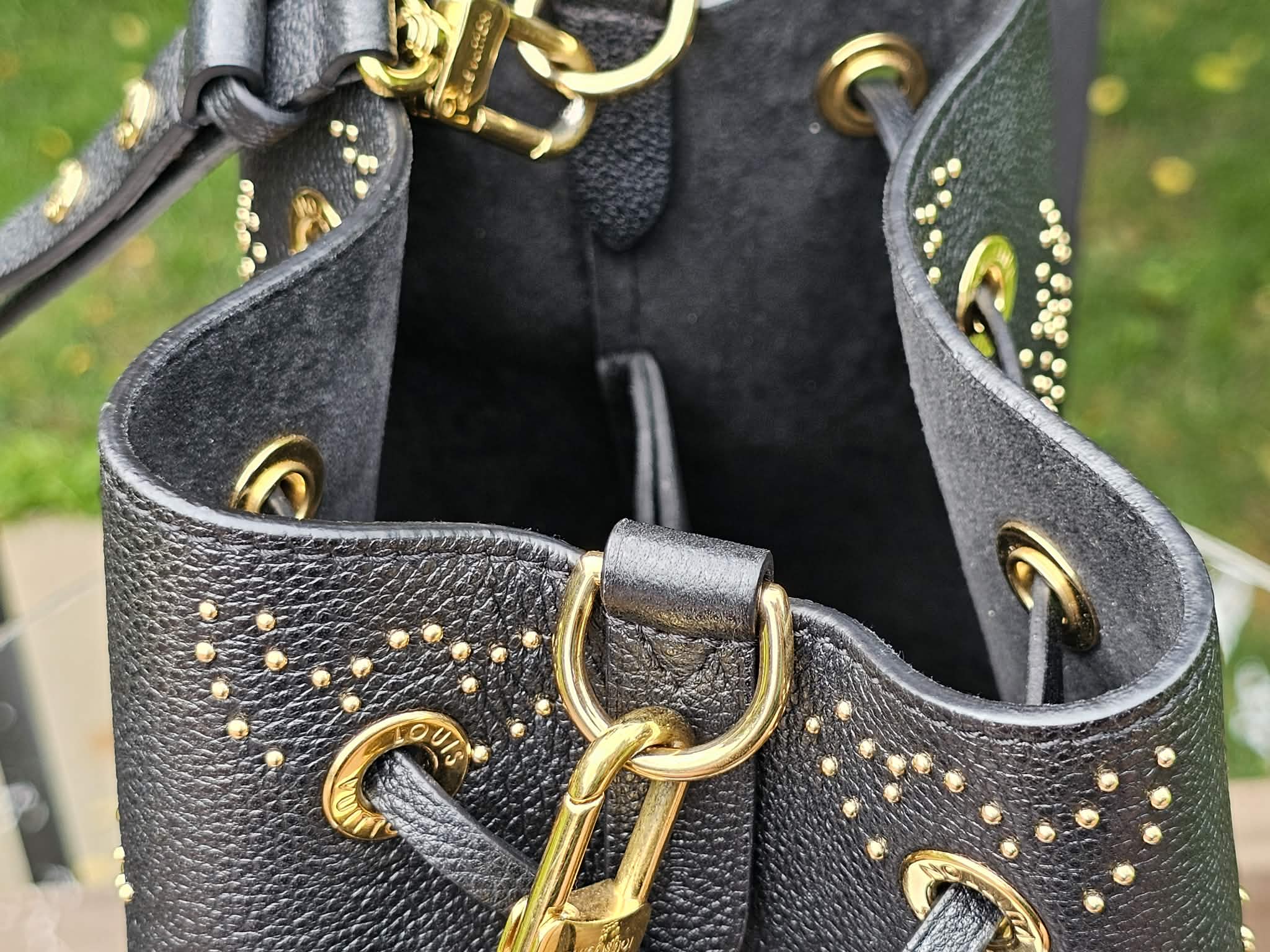 Louis Vuitton Noé BB Empreinte Studded - Image 19