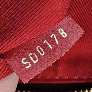 Date code SD0178 stamped inside the Louis Vuitton South Bank Besace