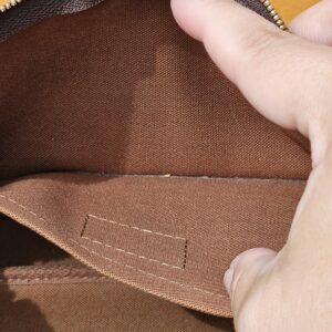 Louis Vuitton Multi Pochette Accessoires - Image 13