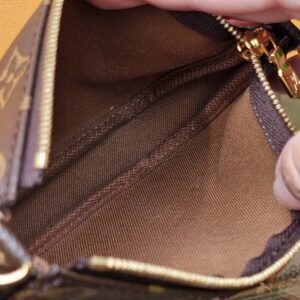 Louis Vuitton Multi Pochette Accessoires - Image 27