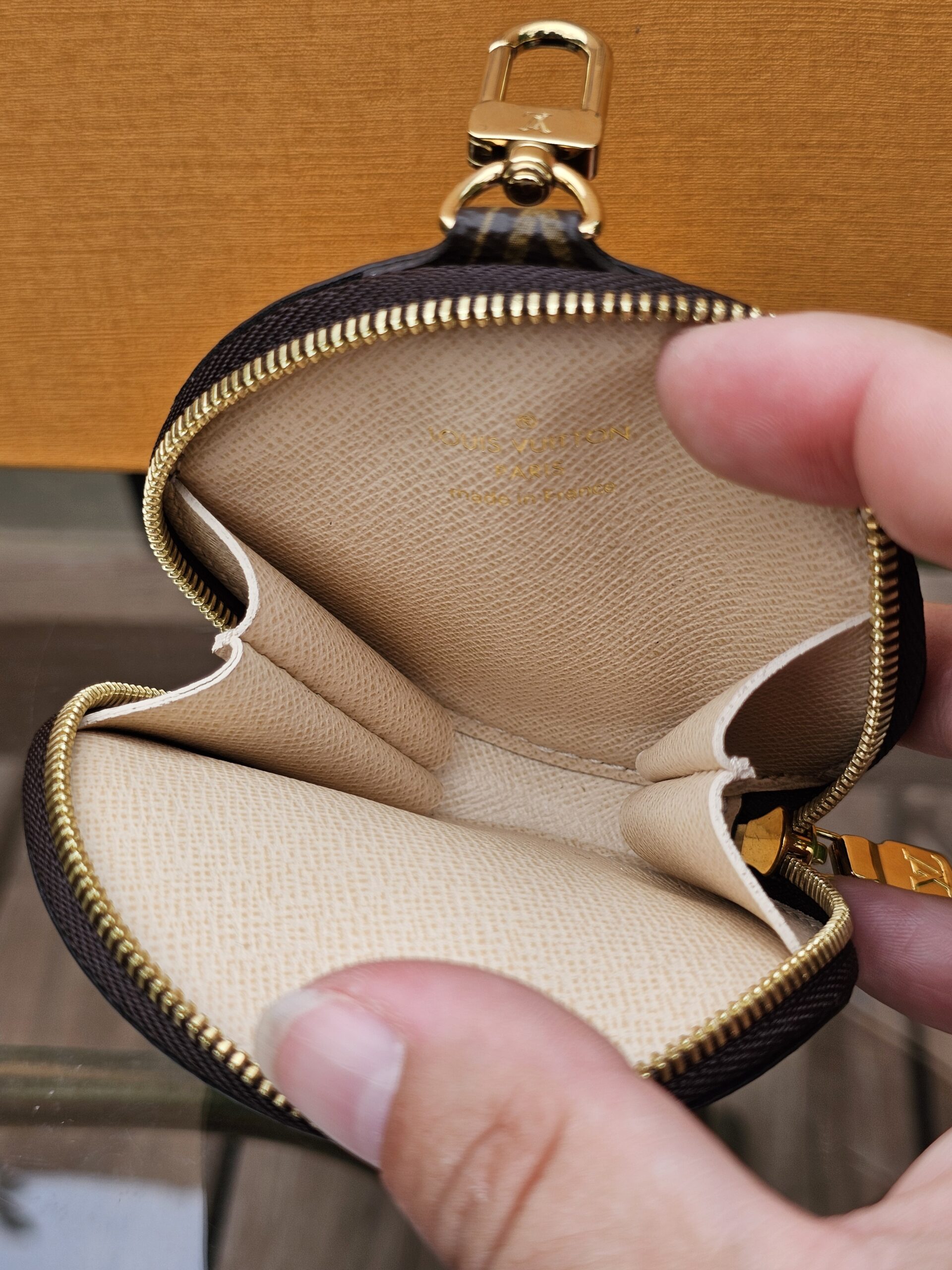 Louis Vuitton Multi Pochette Accessoires - Image 40