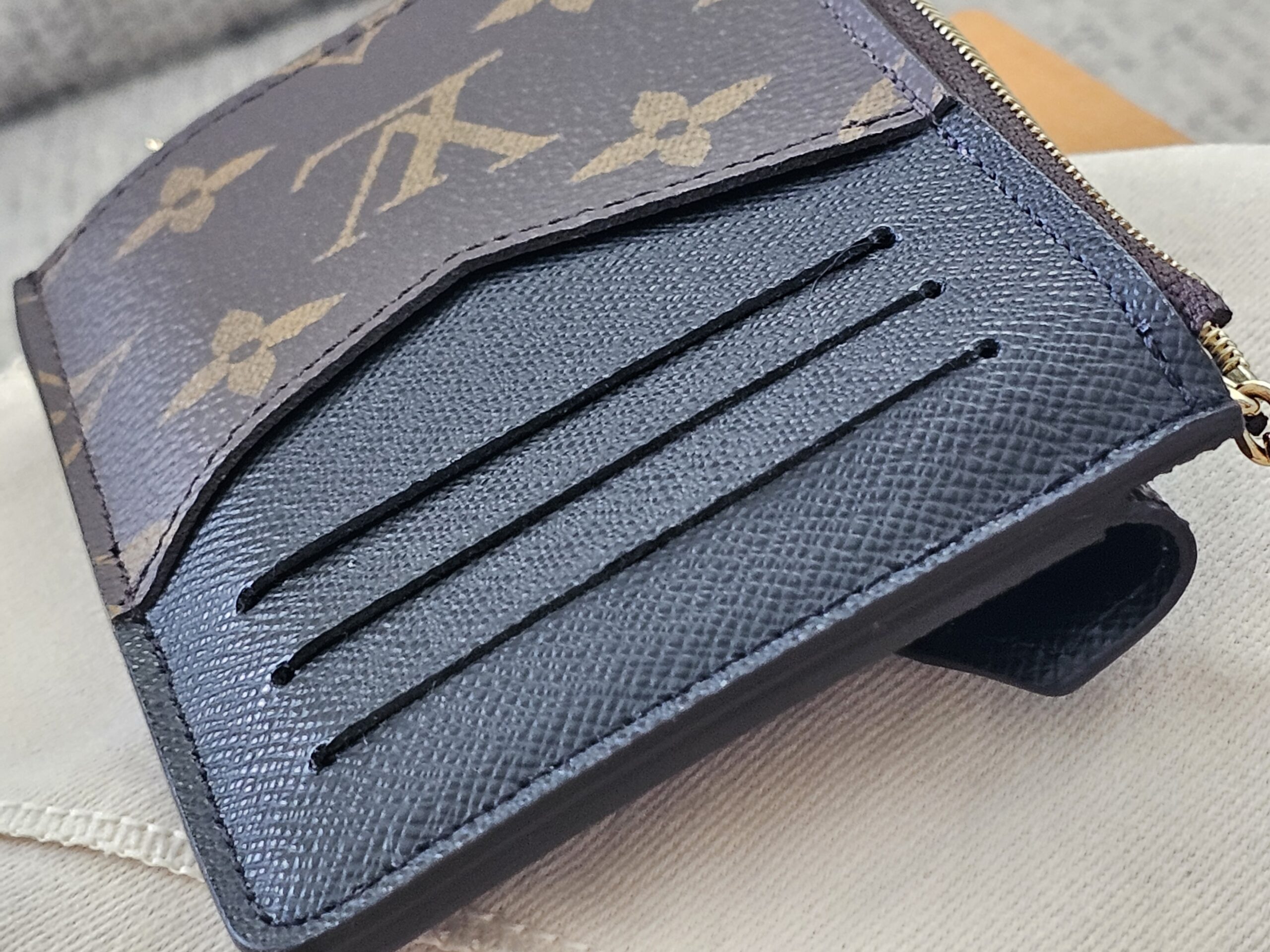 Louis Vuitton Recto Verso Monogram - Image 14