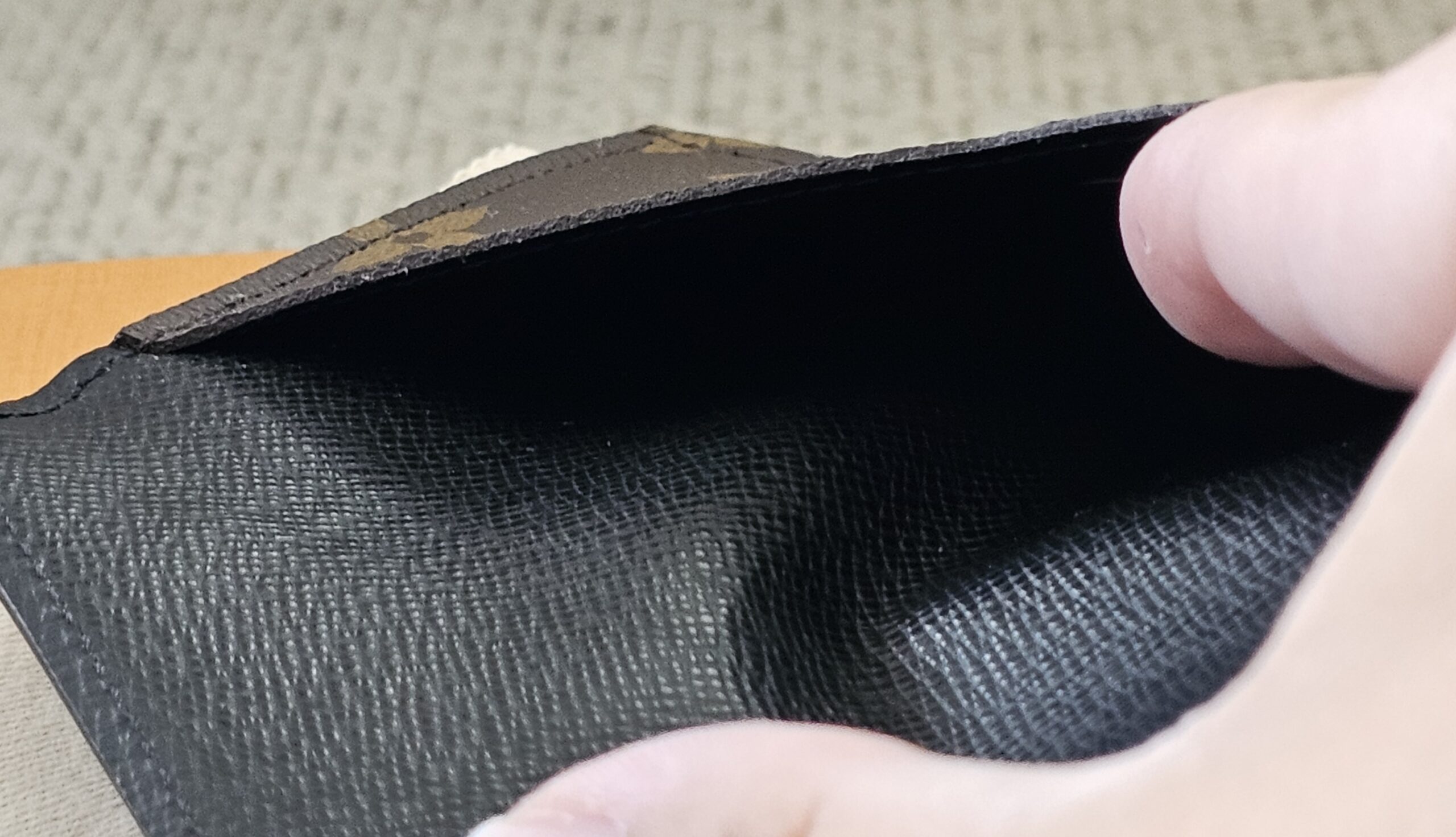 Louis Vuitton Recto Verso Monogram - Image 15