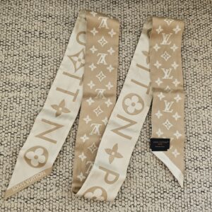 Louis Vuitton Monogram Infinity Bandeau BB Dune
