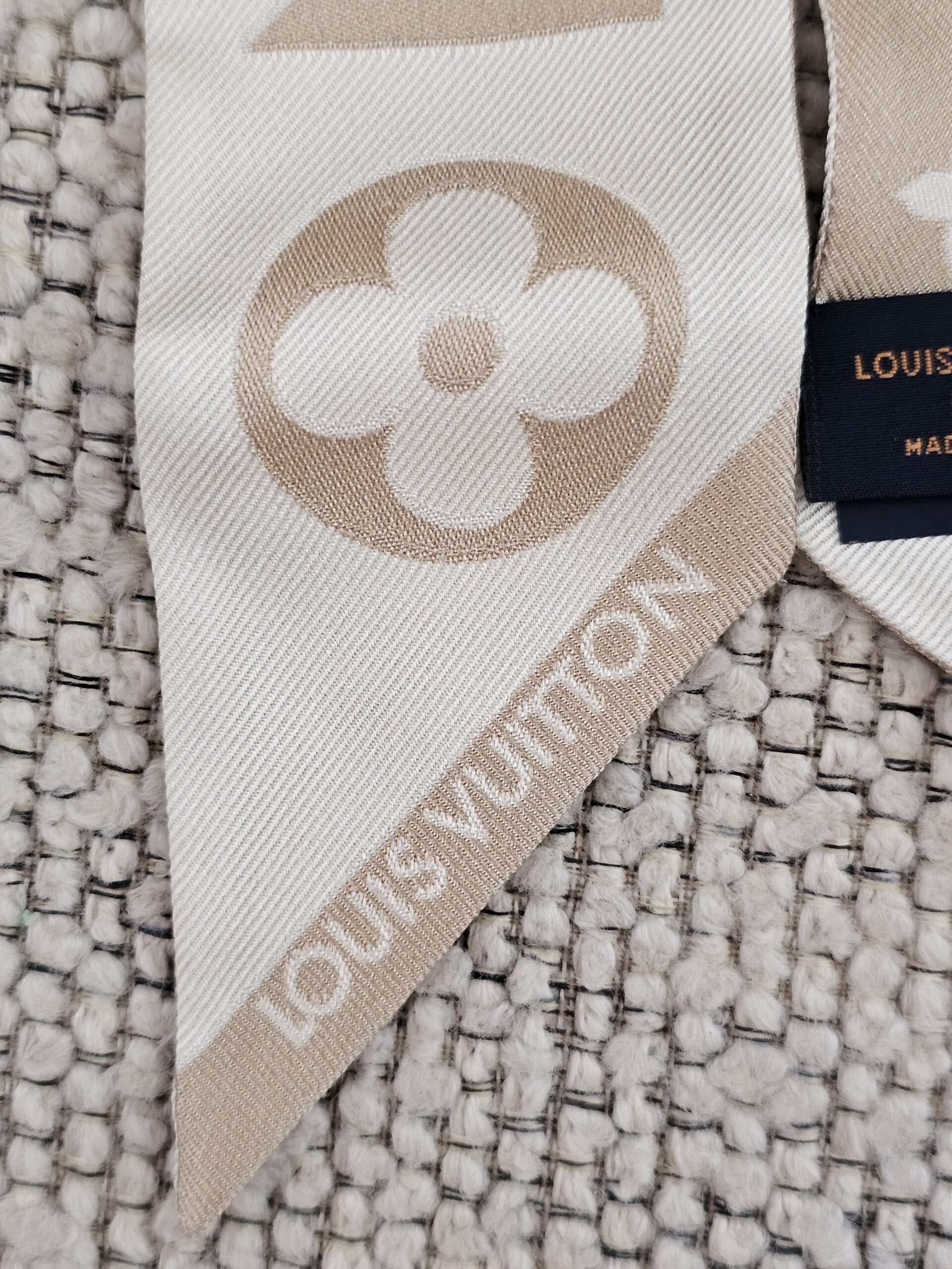 Louis Vuitton Monogram Infinity Bandeau BB Dune - Image 8