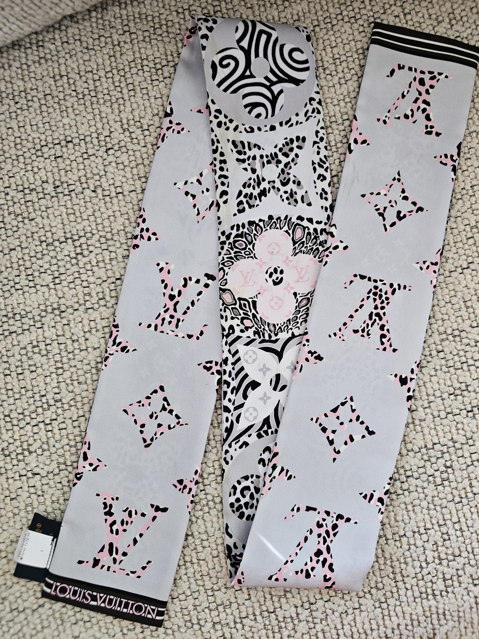 Louis Vuitton Jungle Mania Bandeau - Image 3