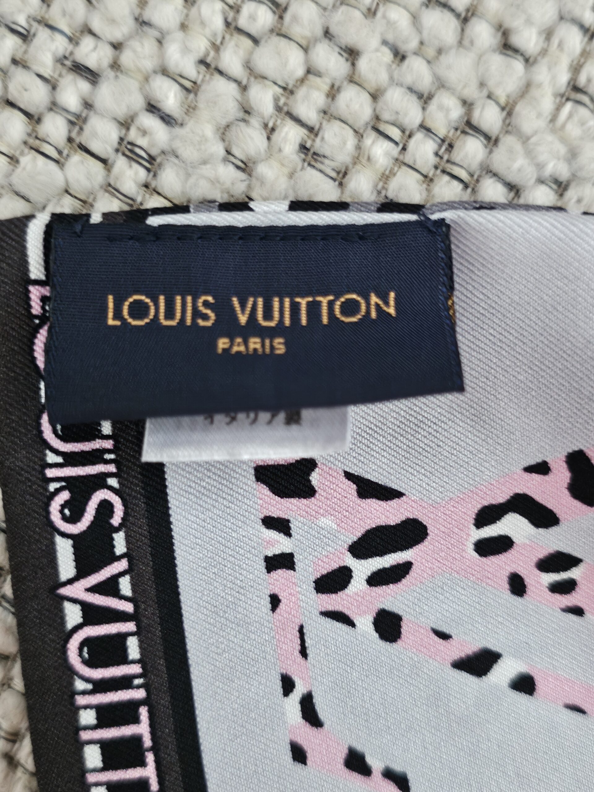 Louis Vuitton Jungle Mania Bandeau - Image 9