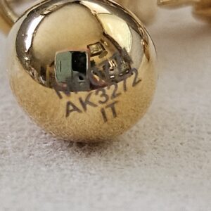 Louis Vuitton Gold LV Flowergram Pendant Earrings - Image 6