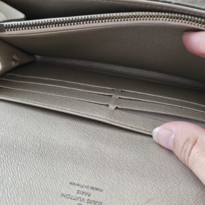 Row of card slots in the light leather interior of the Mini Lin Sarah Wallet