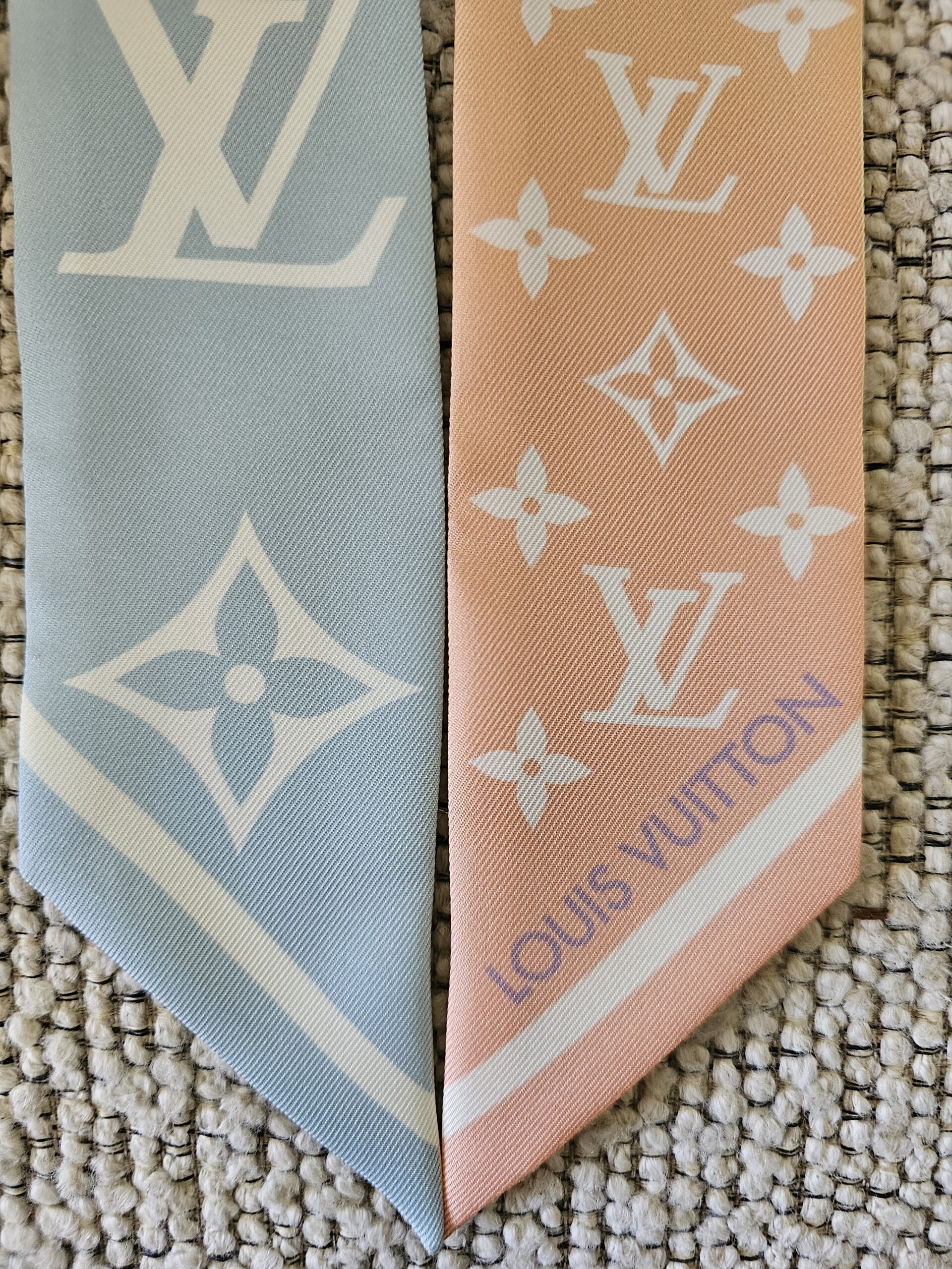 Both ends of the LV Aurora Nano bandeau with LOUIS VUITTON lettering