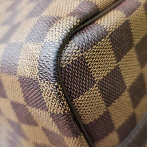 Corner of the Damier Ebene Speedy Bandouliere 30