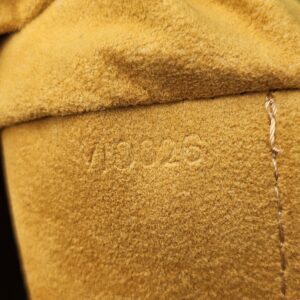 Date code VI0026 stamped inside the Pleaty