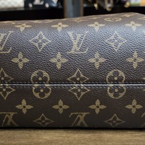 Base of the Monogram Graceful PM