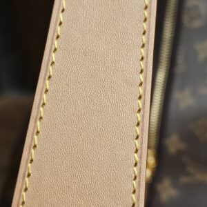 Stitched edge of the vachetta shoulder strap