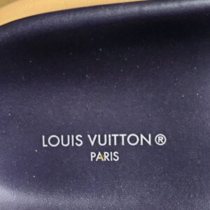 LOUIS VUITTON PARIS stamped on the navy insole