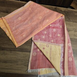 Folded stole showing the fringed end