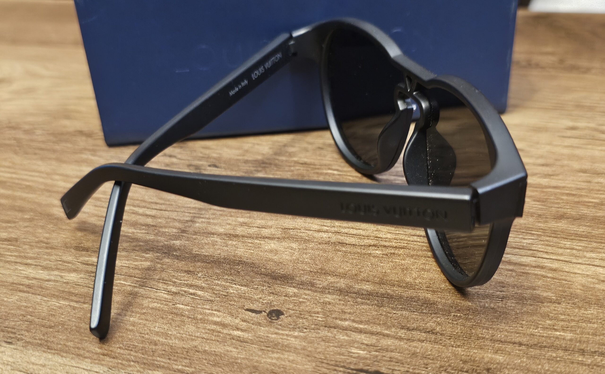 Waimea sunglasses seen from behind with the arms open
