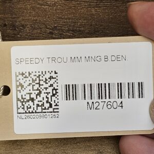 Retail tag reading SPEEDY TROU MM MNG B.DEN. with reference M27604