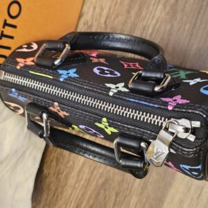 Top of the Nano Speedy showing the zip closure and black leather trim