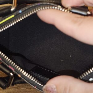 Interior of the Nano Speedy held open to show the black lining