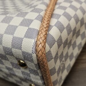 Close up of the braided trim along a corner