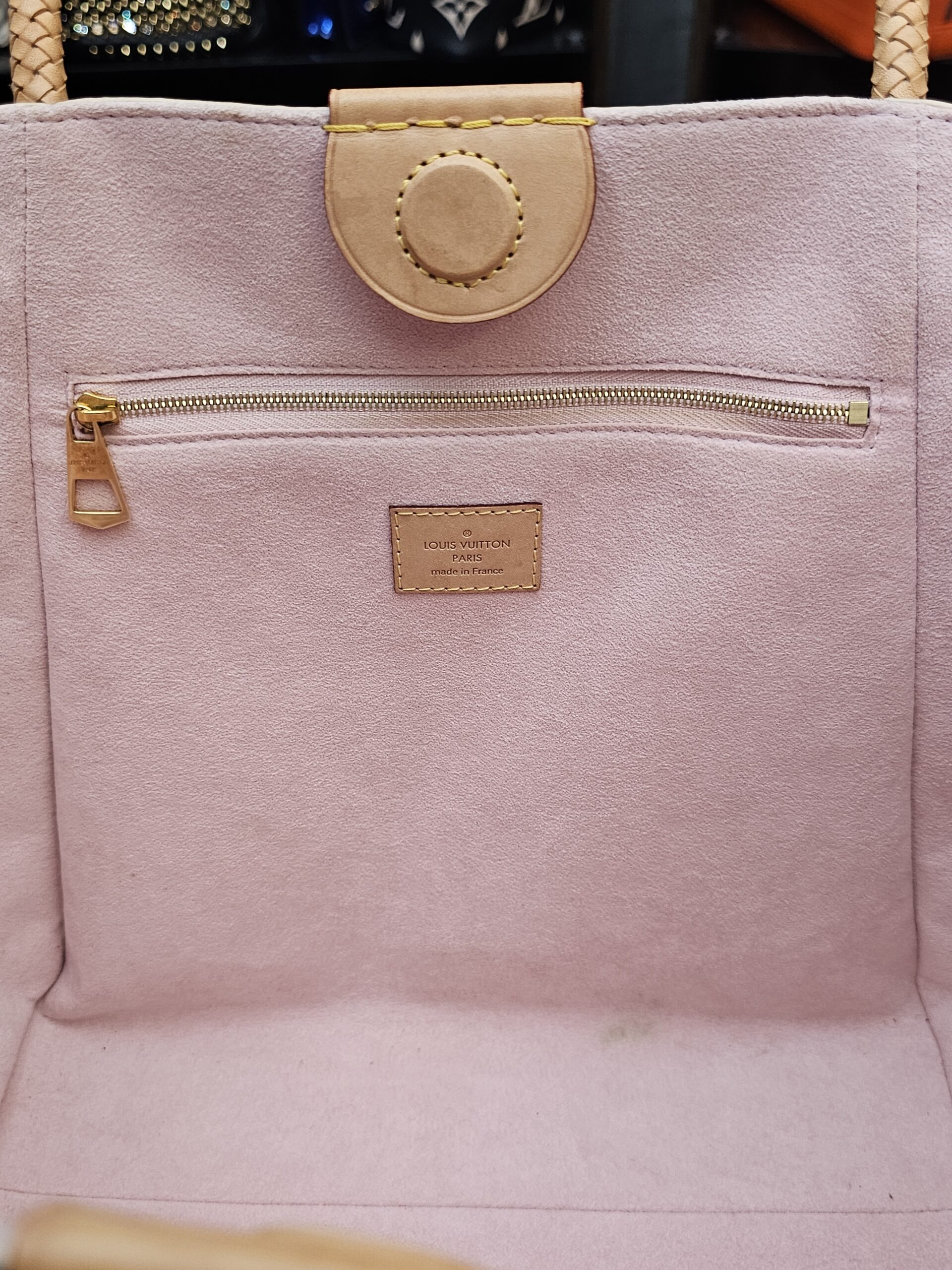 Interior zip pocket