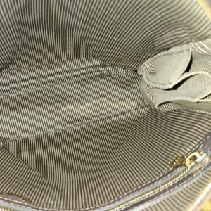 Interior base of the striped lining