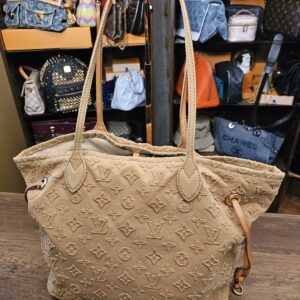 Louis Vuitton Denim Neverfull MM Beige - Image 3