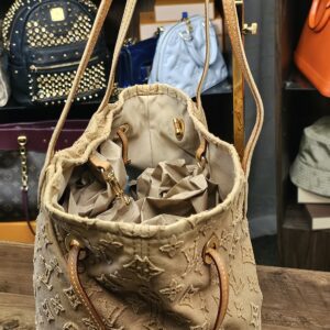 Louis Vuitton Denim Neverfull MM Beige - Image 5