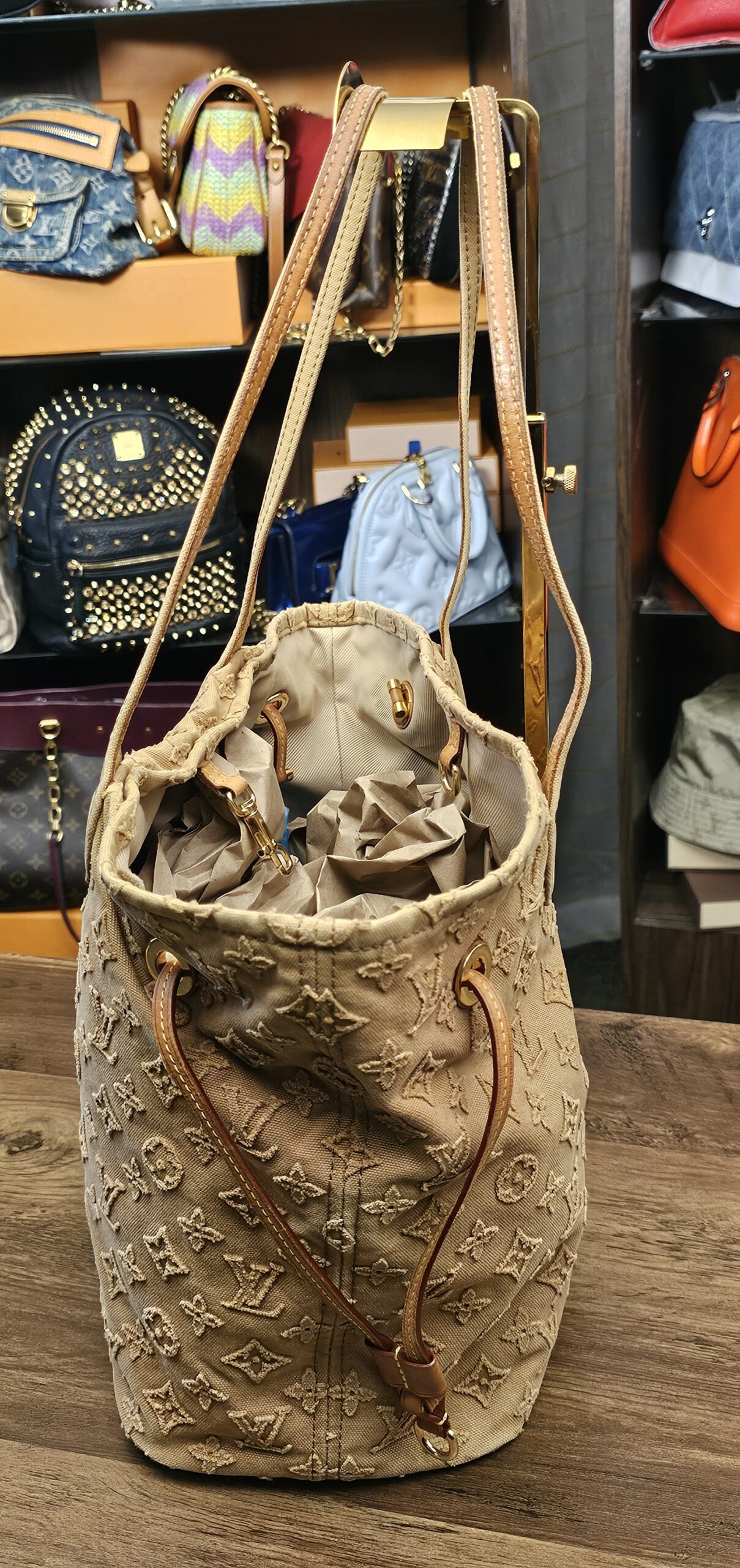 Louis Vuitton Denim Neverfull MM Beige - Image 5